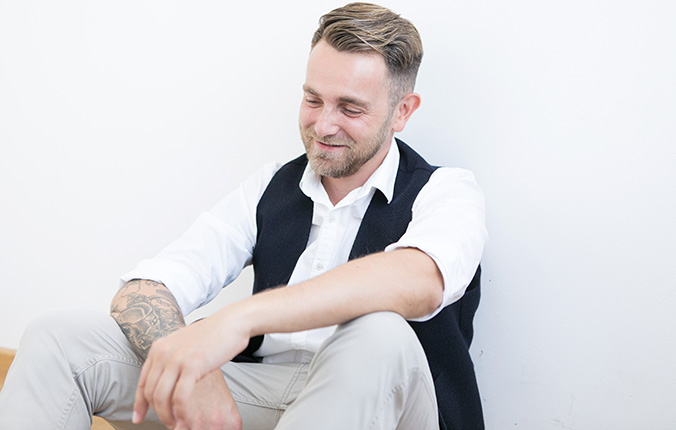 fotografie tattoo ausstrahlung emotionale foto bild make-Up profil fotograf münchen  emotional hochwertig fotoshooting coach 